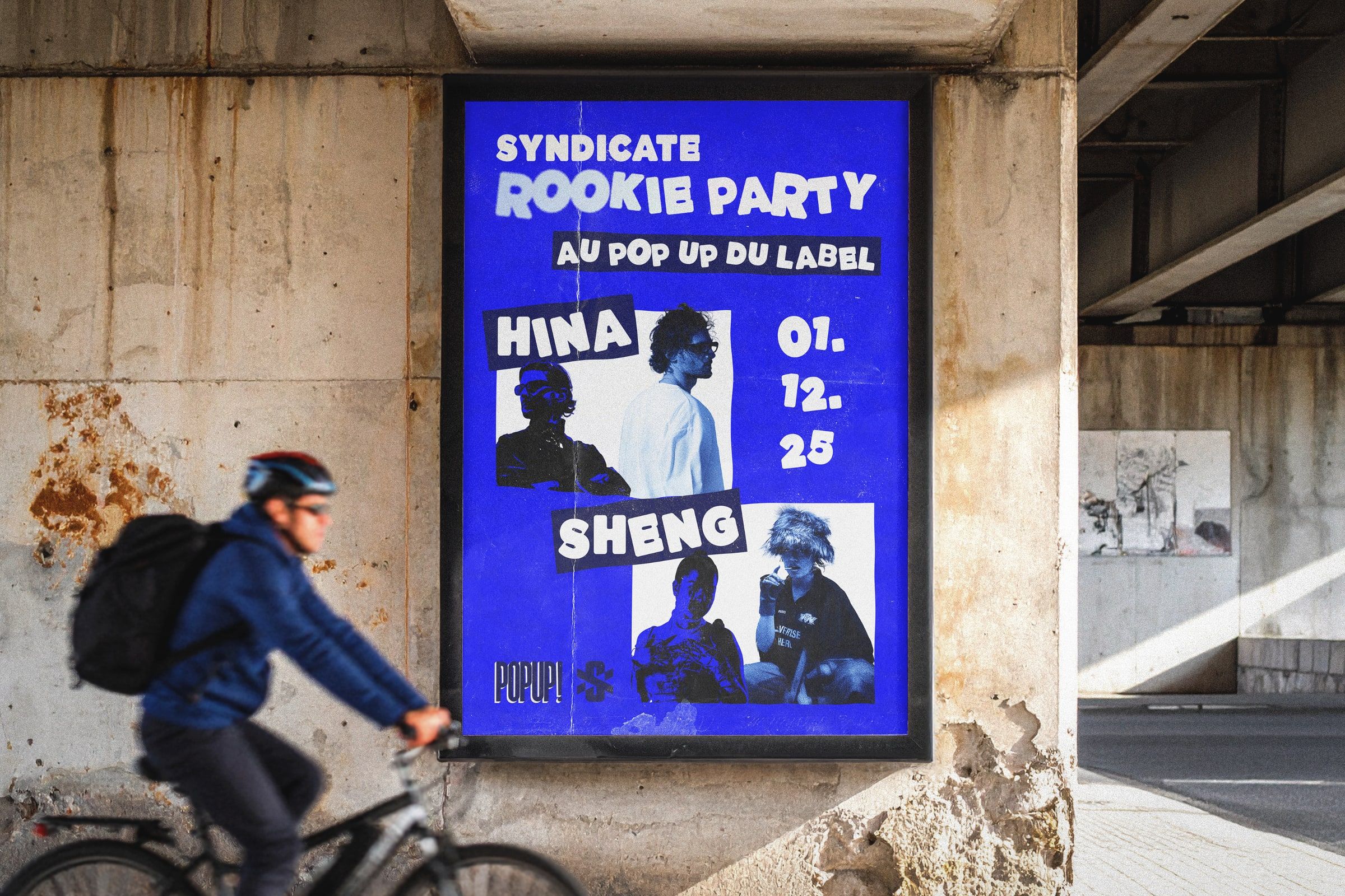 Affiche alternative sur un panneau sous un pont
